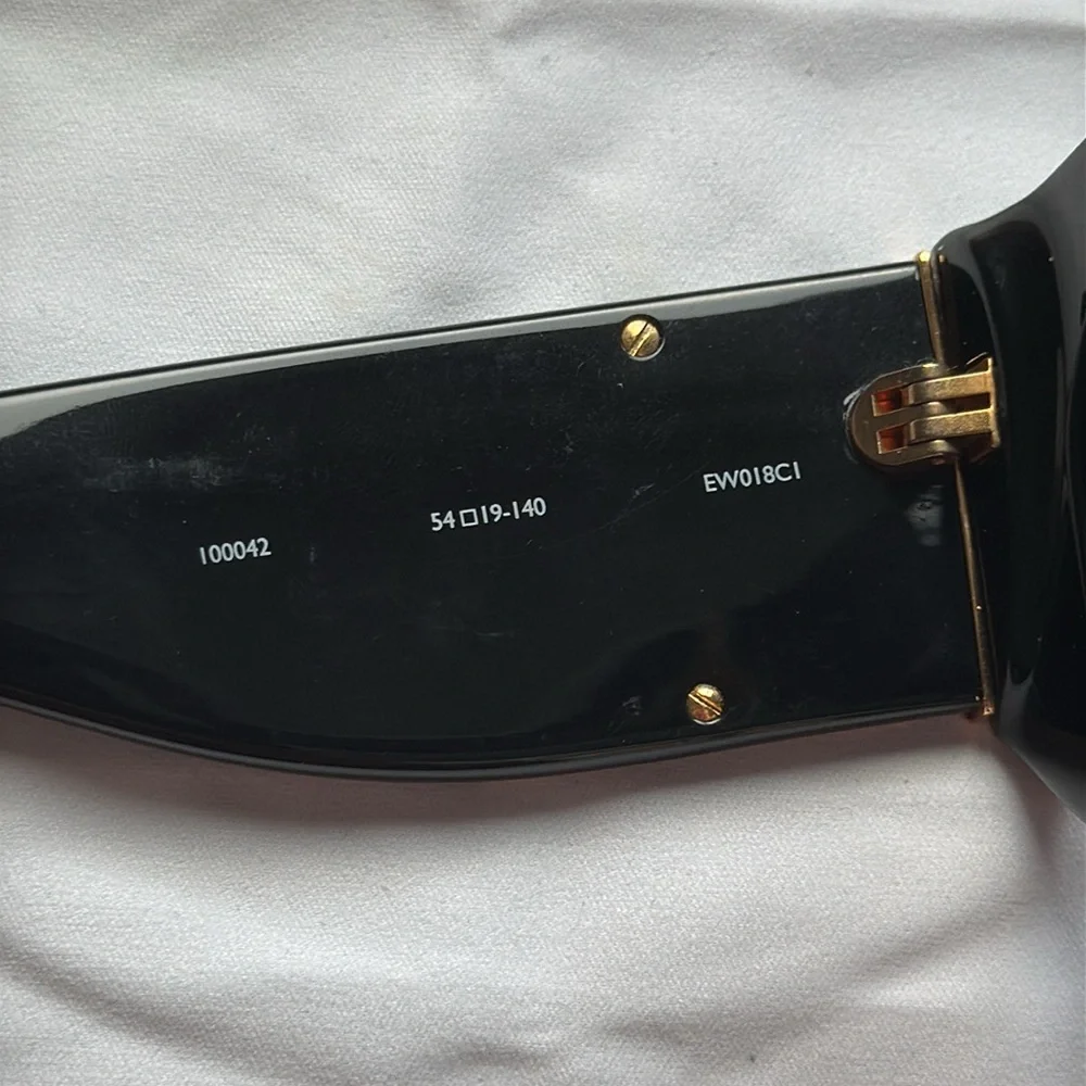 Casablanca ‘Gabrielle’ sunglasses in black